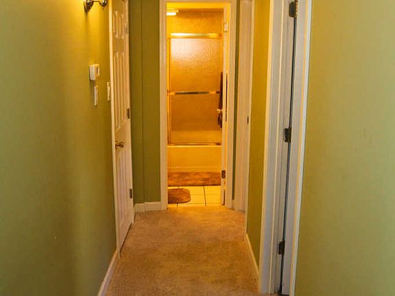 5th image of 312 Armitage Ave