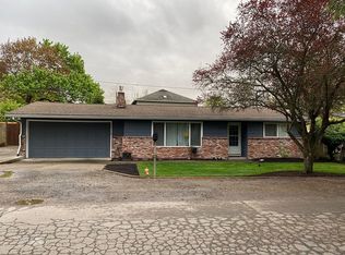 9040 SW Meadow Ln, Portland, OR 97225