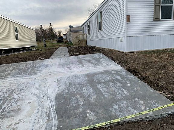 2nd image of 4261 Meadow Lark Dr