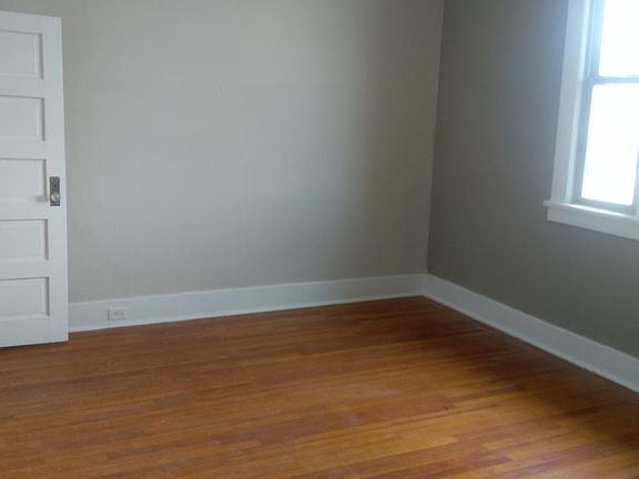 3rd image of 4332 Trowbridge Dr