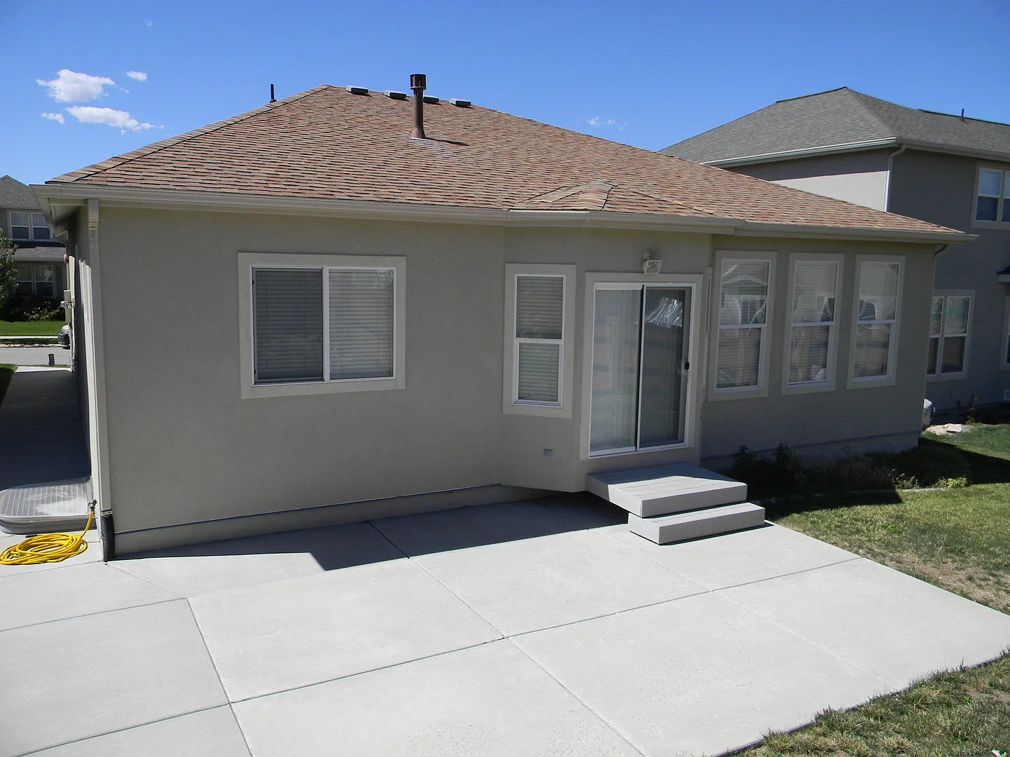 Awesome 4 Bedroom 3 Bath Draper Home in Draper — Photo 2