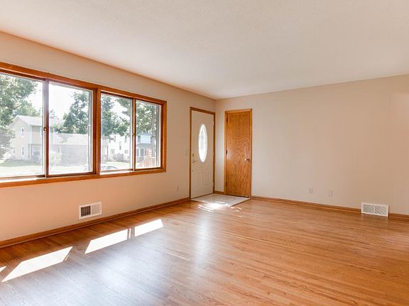 5th image of 5215 Newton Ave N