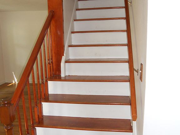 2nd image of 456 S Collingwood Ave