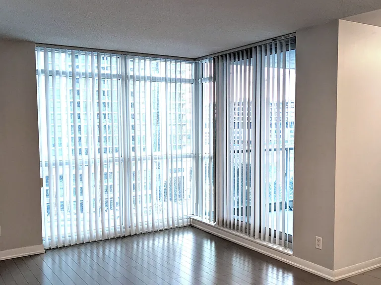 215 Sherway Gardens Rd #707 — Photo 5