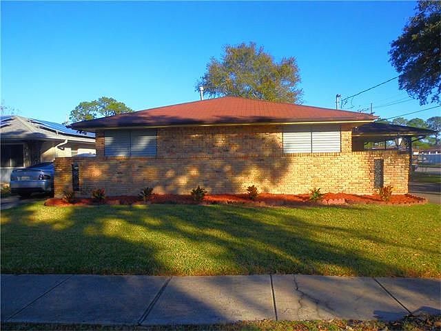 1st image of 4601 Camelot Dr