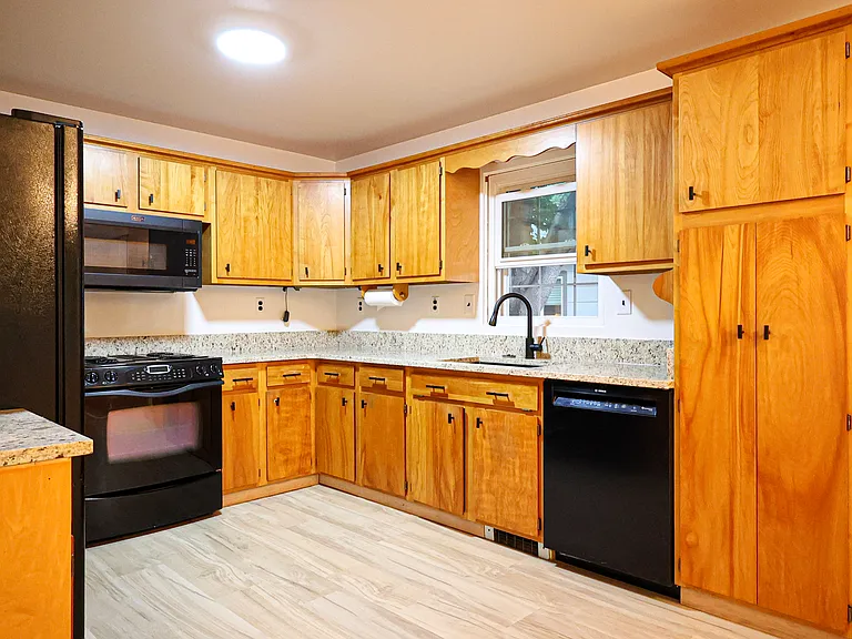 1713 W Boulder St — Photo 8