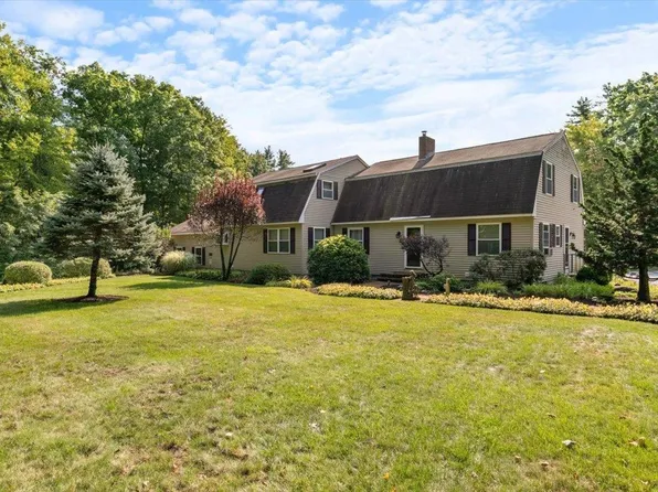 49 Robinson Road, Bow, NH 03304