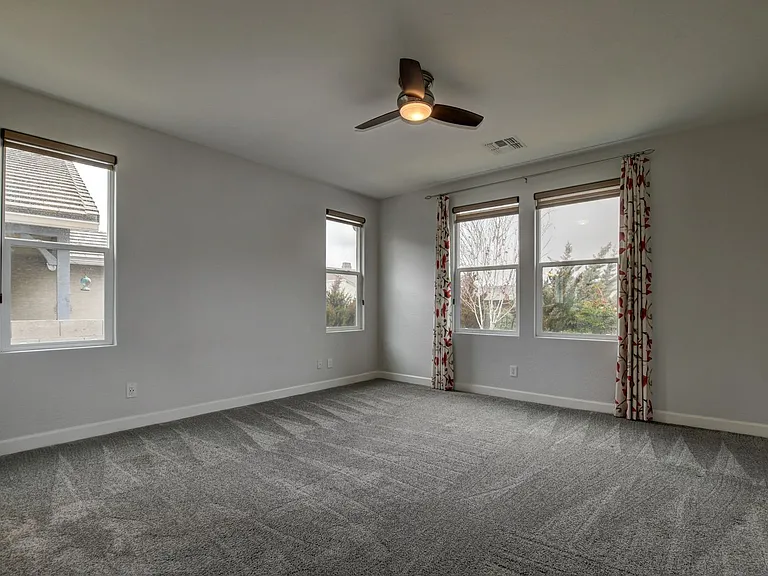 1499 Varsity Dr — Photo 14