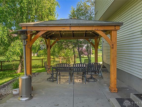 5th image of 10075 Pebblestone Dr