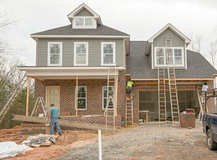 2010 Bridgefield Ln, Winston Salem, NC 27106