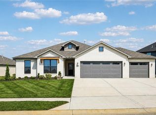 16322 W 166th Ct, Olathe, KS 66062