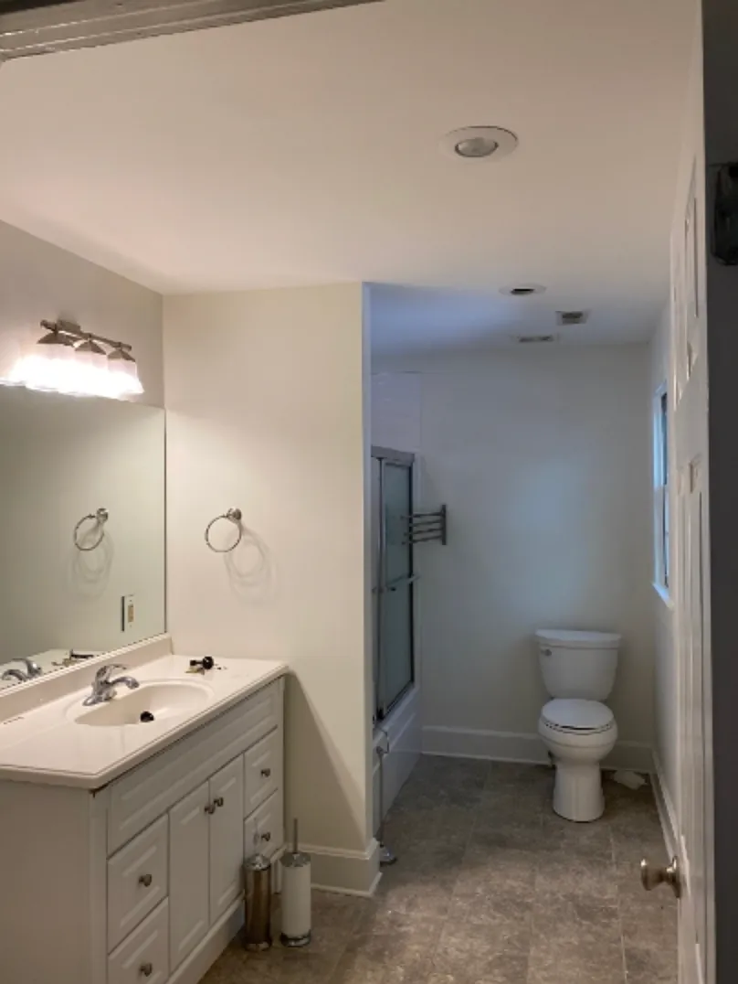 2 bed, 2.5 bath, 1152 sqft, $2,164 — Photo 4