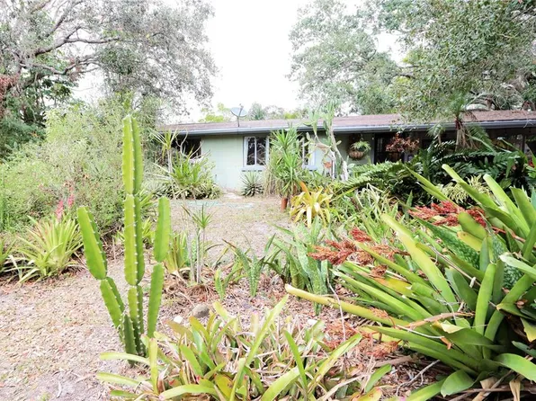 2311 Roselawn Cir, Sarasota, FL 34231