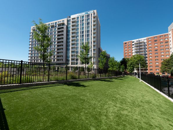 180 High Park Ln #1-0604