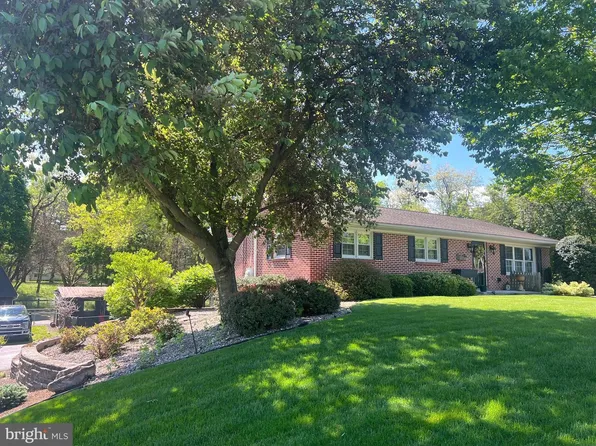 1154 Cider Press Rd, Chambersburg, PA 17202