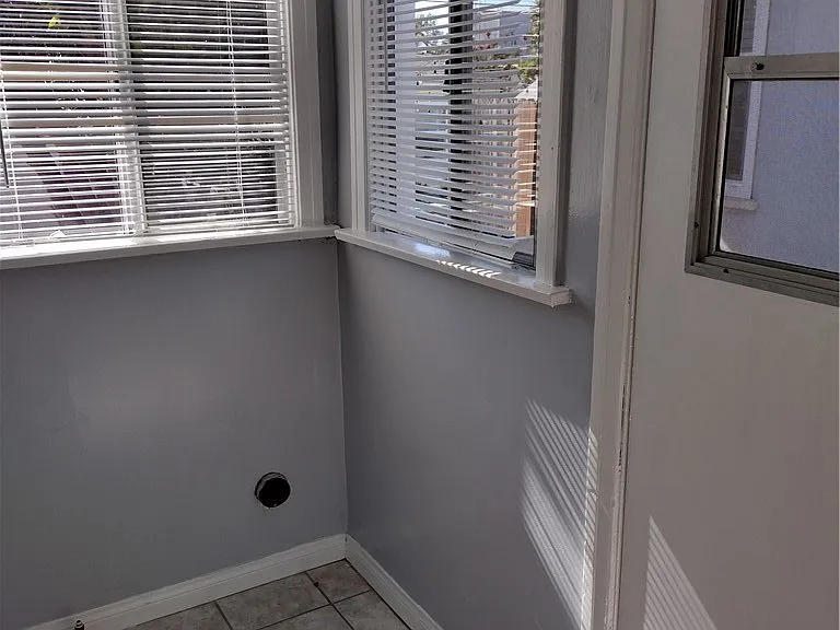 1629 Cota Ave — Photo 13