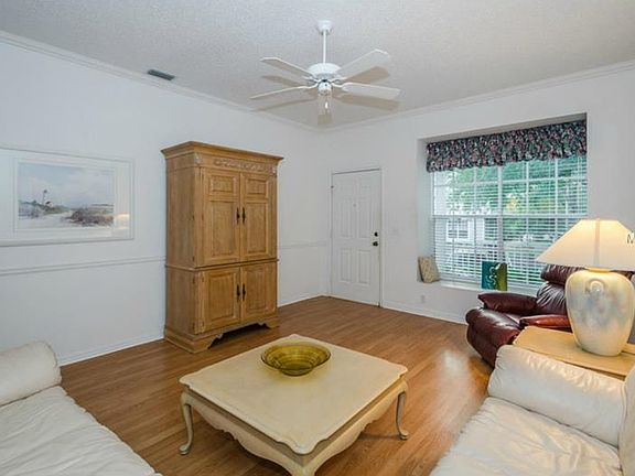 3rd image of 2821 Thaxton Dr APT 29