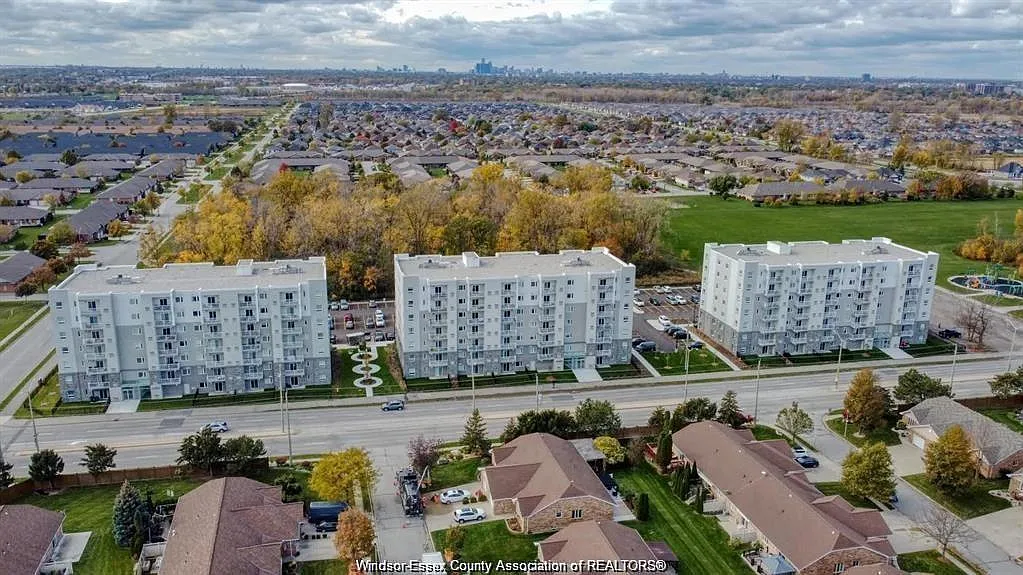 2 bed, 2.0 bath, 1072 sqft, $2,200 — Photo 1