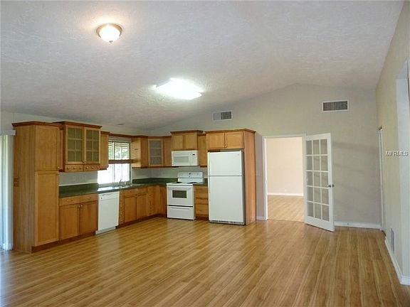 3rd image of 1600 Honey Ct