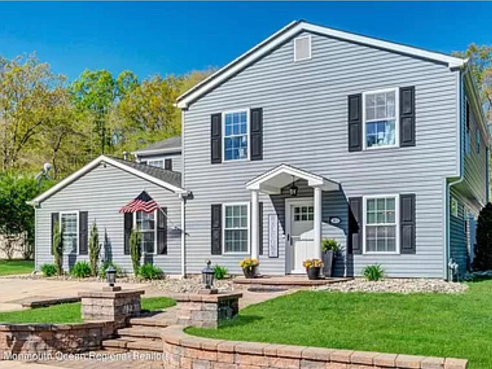 1st image of 813 France Ct