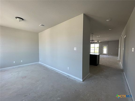 3rd image of 1057 Shelby Dr