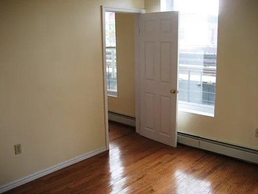 Rented by Blue Egg Realty Corp | media 29