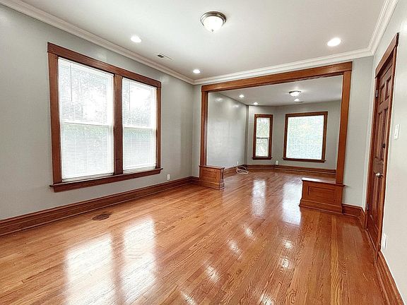 2nd image of 2439 N Avers Ave #2