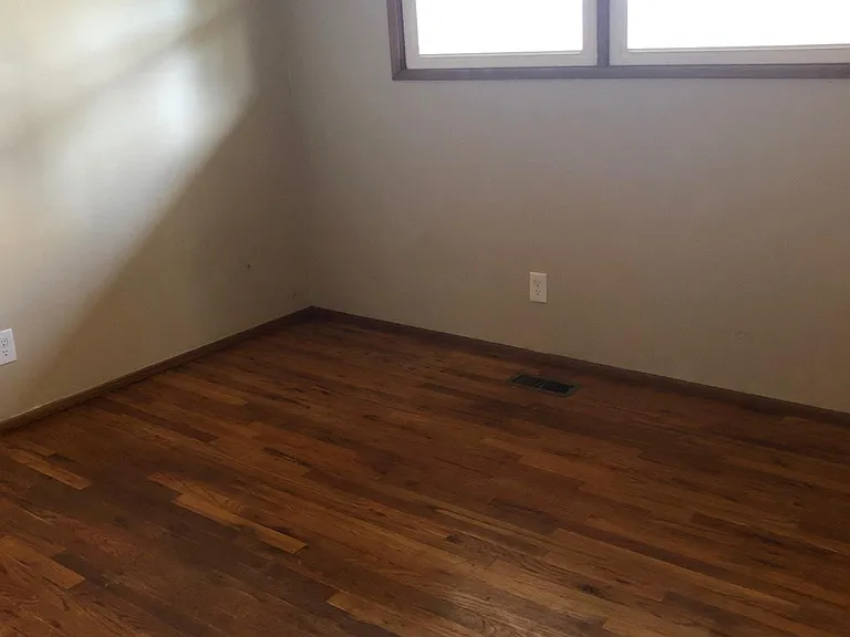 3712 Kauffman Ave — Photo 8