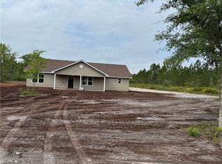 17548 Post Rd S, Waynesville, GA 31566