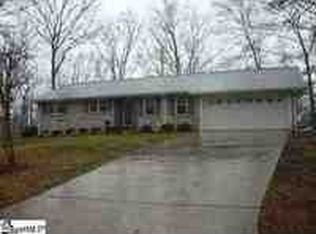 218 Riverdale Rd, Central, SC 29630