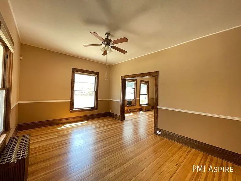 715 Emery St #A — Photo 3
