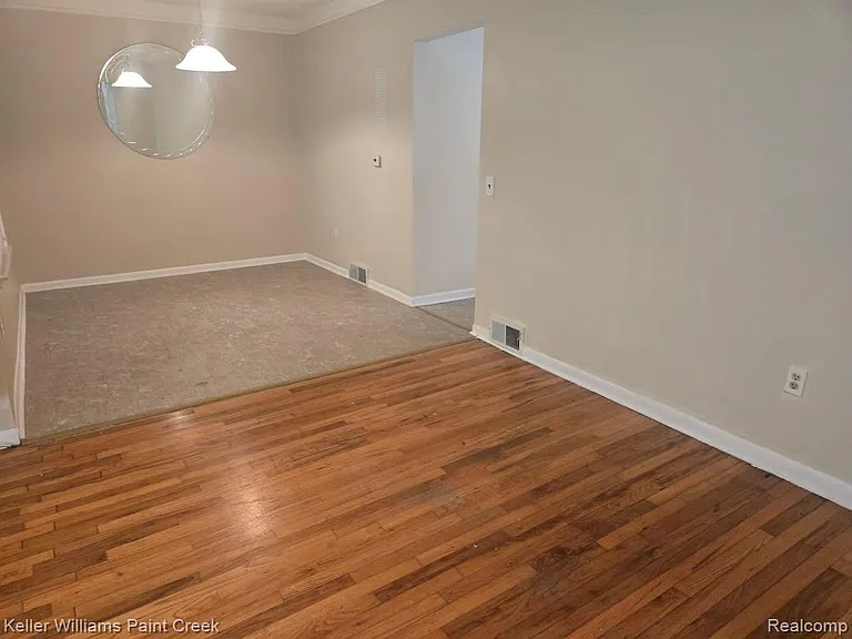 1460 Gravel Ridge Dr — Photo 7