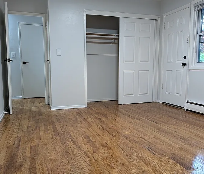 725 Scotland, orange, NJ — Photo 10