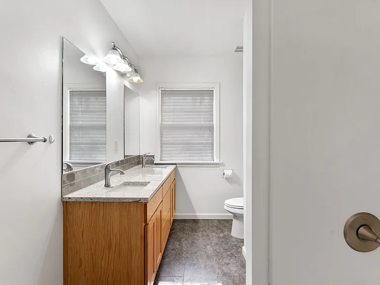 5937 N Denver Ave — Photo 24