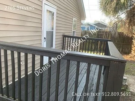 2705 Stevens St — Photo 10
