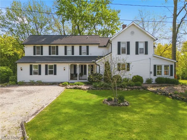 4767 Etter Dr, Green, OH 44232