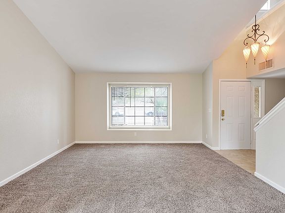 3rd image of 1618 Laurel Oak Dr