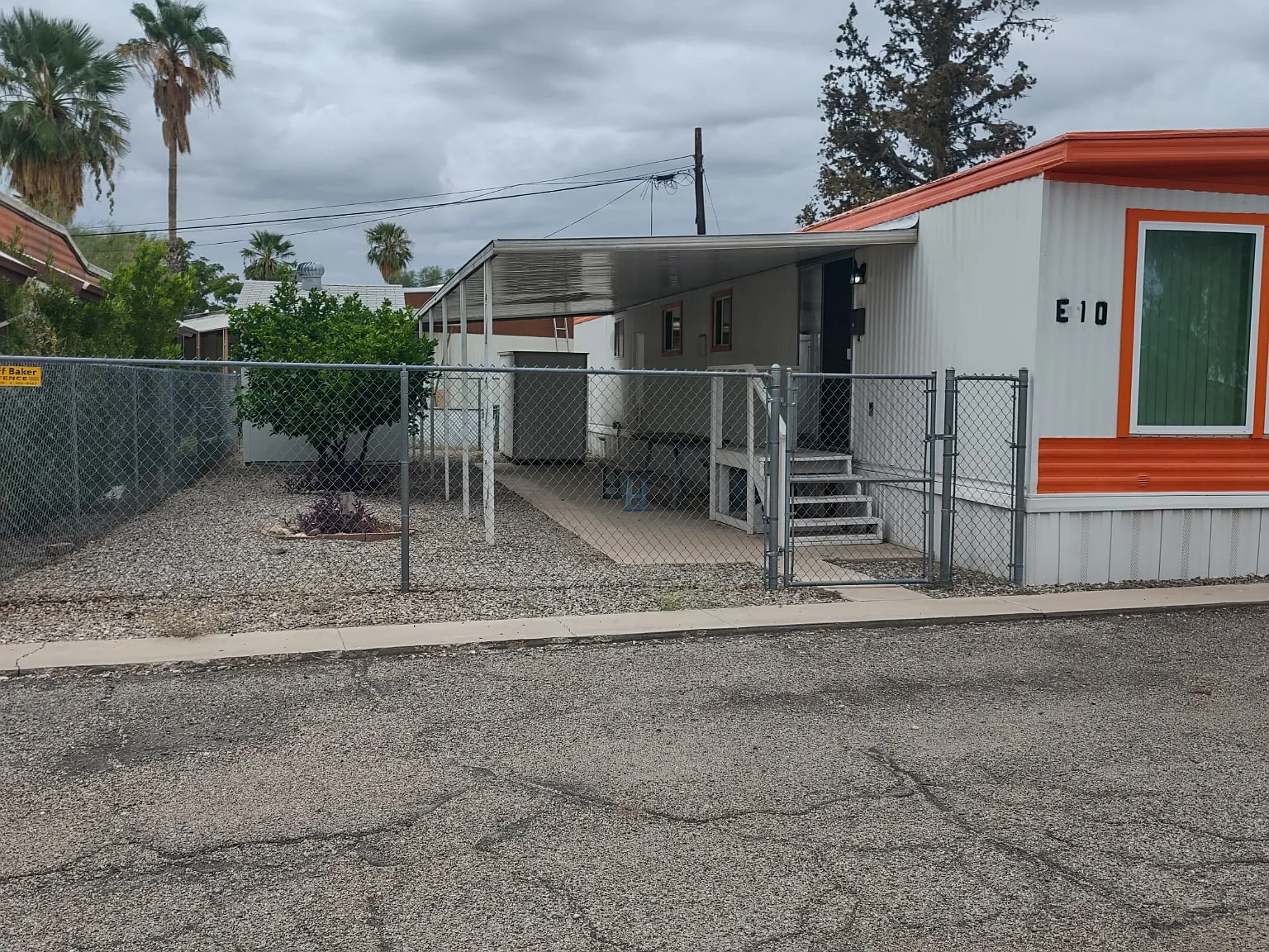 2 bed, 800 sqft, $895 — Photo 2