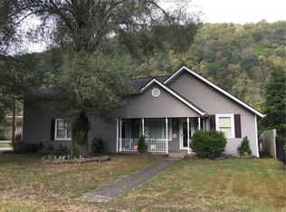 6647 Roosevelt Ave, Charleston, WV 25304