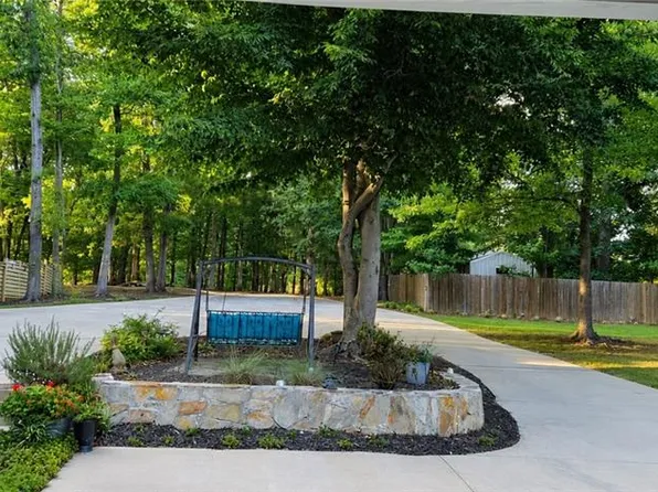 5409 Dobson Rd, Greensboro, NC 27410