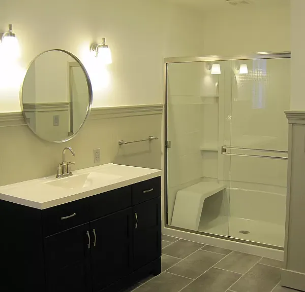 726 Lake Dr SE #B — Photo 8