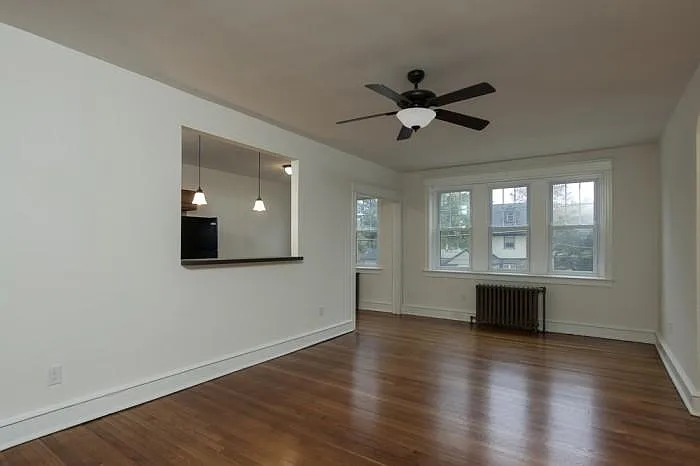 100 Morton Ave — Photo 12