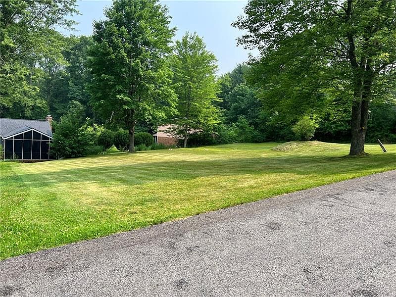 127128 Emerson Dr, Zelienople, PA 16063 MLS 1612658 Zillow