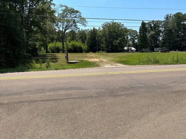 515 Highway 11 N, Ellisville, MS 39437