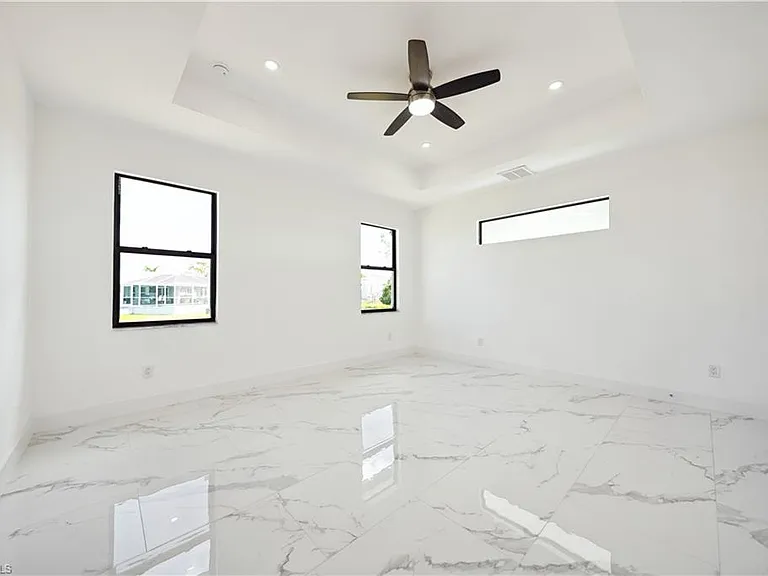 4309 NW 38th Ave — Photo 13