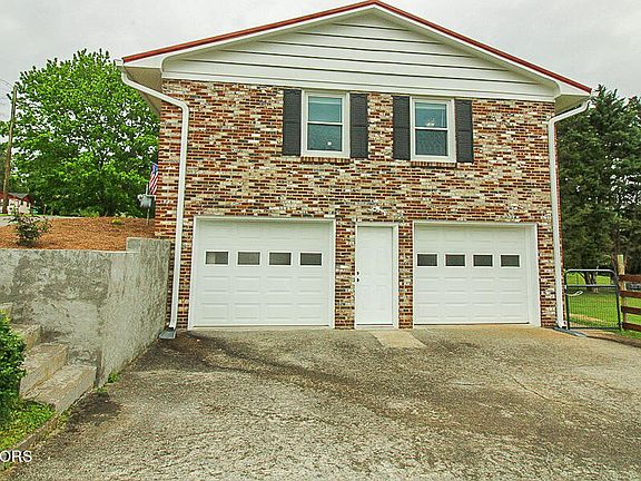 5th image of 2214 Belmont Dr