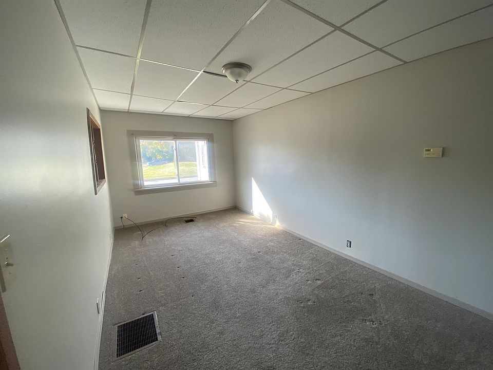 1st image of 1106 W Auburn Dr