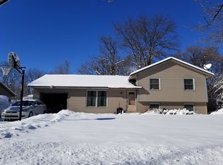 10409 Quinn St NW, Coon Rapids, MN 55433
