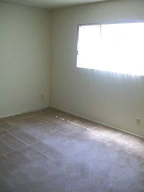 5th image of 6930 Fulton Ave APT 5