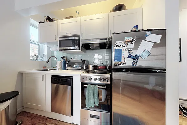 Rented by (Legacy) Tri Hill Realty Group LLC | media 9